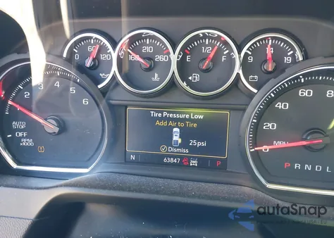 2019 Chevrolet Silverado K1500 Rst z USA, uszkodzony, nr VIN 3GCUYEEDXKG179469